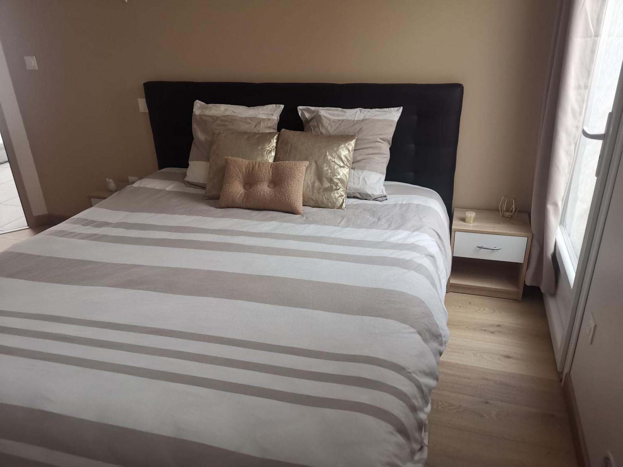 Souvenirs De Provence, Charmant Appartement Neuf 3 Etoiles Дінь-ле-Бен Екстер'єр фото